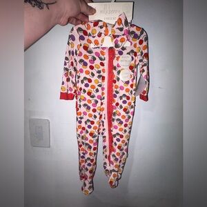 Adorable baby girls milkberry bamboo 2 piece footie and bow bamboo pajama set!